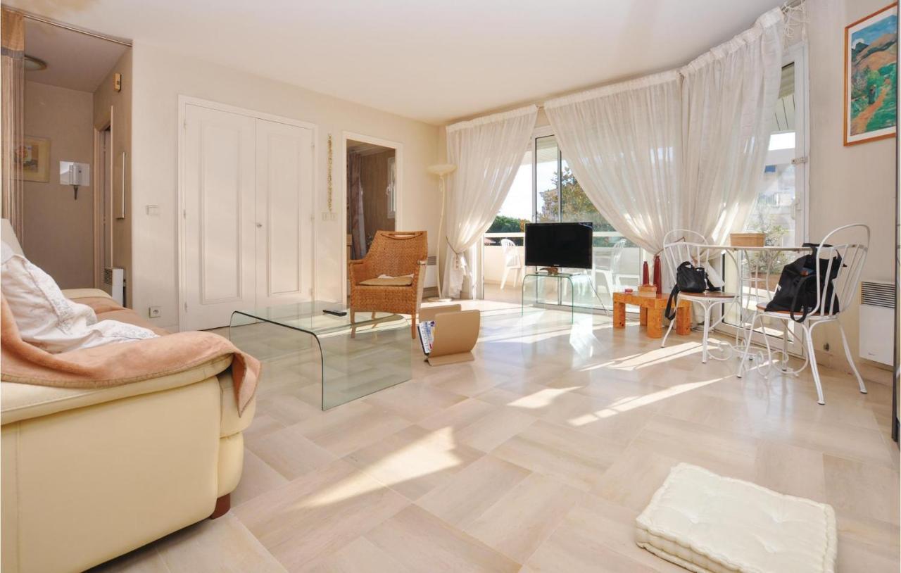Appartement Awesome In With Kitchen Cannes